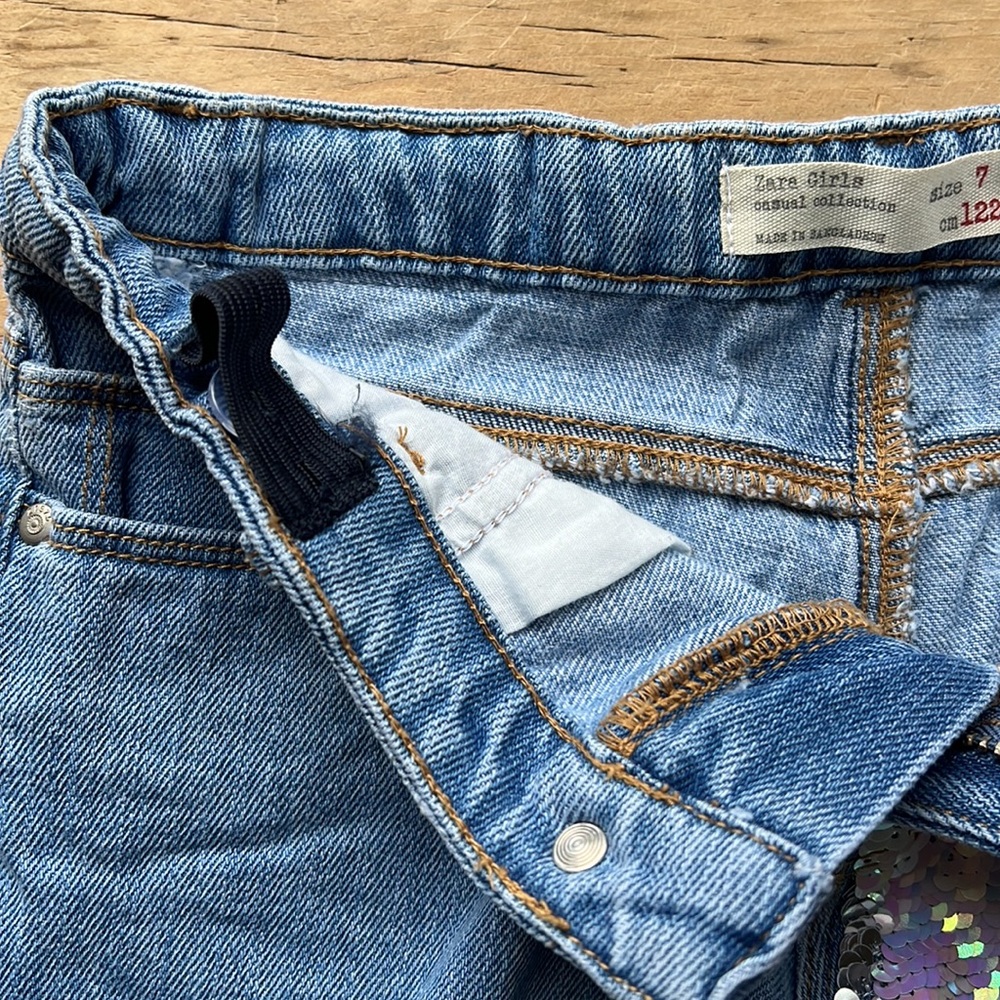 Zara Denim Short with Sequins. - Picture 3 of 4